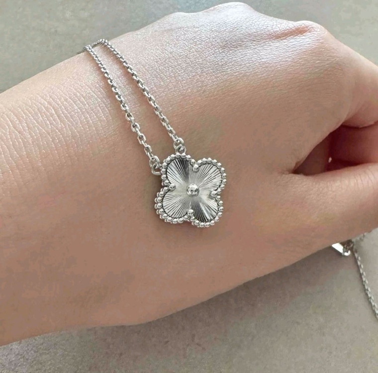 반클리프 기요세 목걸이--1