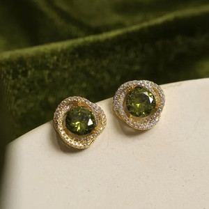 올리브 그린 큐빅 금 귀걸이(새상품)