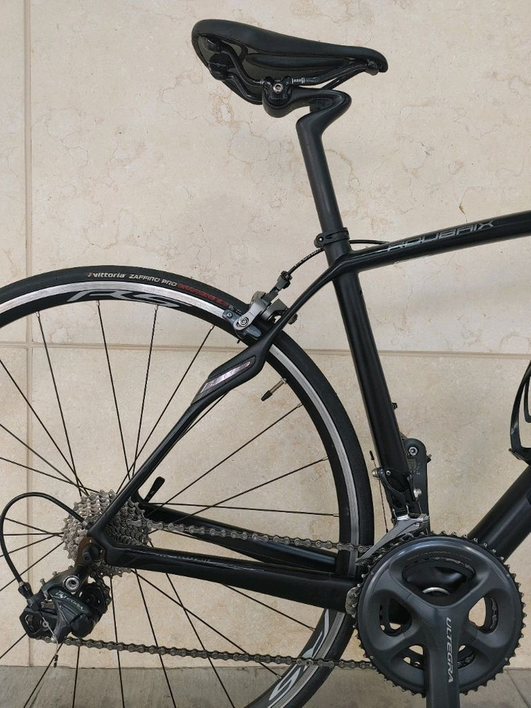 상태 좋은 15년 스페셜라이즈드 에스웍스 루베sl4 풀 울테그라 카본 로드자전거 52사이즈 팔아요. 이미지