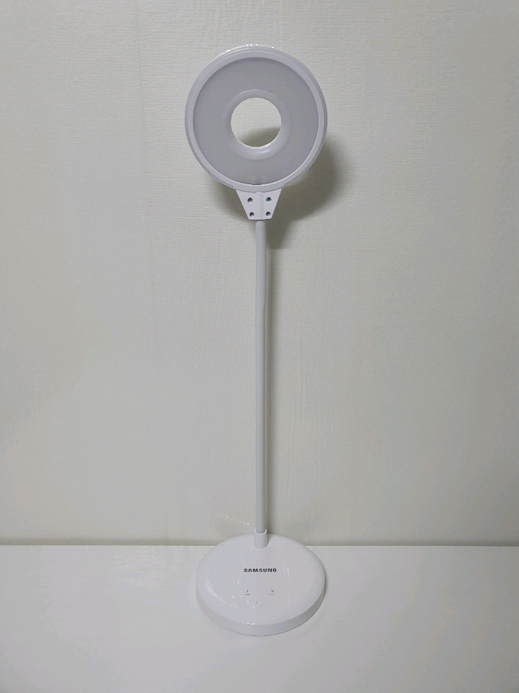 삼성 생체리듬 스탠드 조명 공부 책상 독서등 SI-GM9C08A1A2D--1