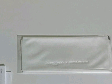 [구매]젠틀몬스터 마르지엘라 클리너 안경닦이 삽니다 이미지