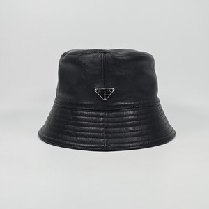 프라다 삼각로고 레더 가죽 버킷햇 ( L ) 이미지