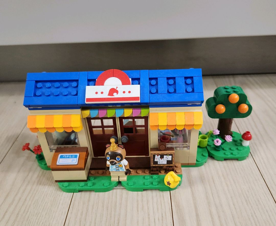 레고 모동숲동물의 숲 너굴 상점과 부케의 집 77050 이미지