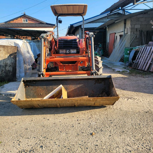 구보다 트랙터 이미지