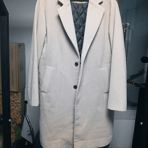 베이지 퀄팅 울 코트