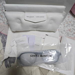 젠틀몬스터 마르지엘라 113 이미지