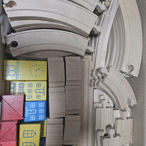 원목 기차 장난감