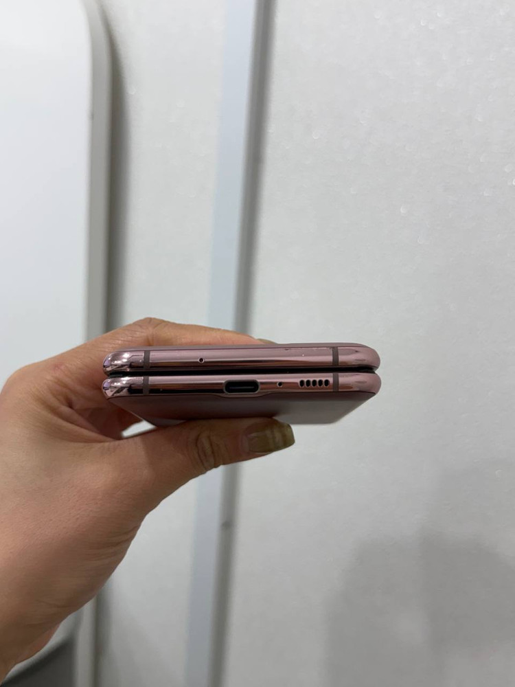 무잔상)갤럭시Z플립 5G 브론즈 256GB Y1528 이미지