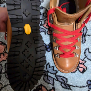 대너워커 마운틴라이트 캐스트케이드. 한정판