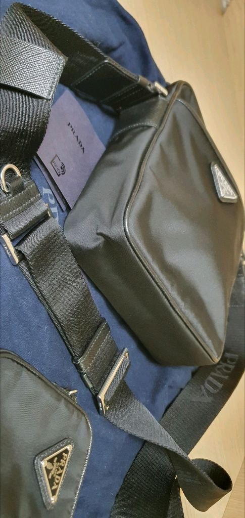 프라다 테수토 크로스백/메신저백 새상품급 정품(감정O)구찌프라다루이비통디올고야드샤넬셀린느보테가생로랑발렌시아가가방--5