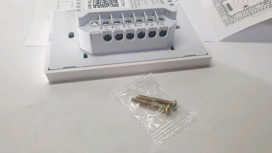 WiFi 스마트 스위치 3구 이미지