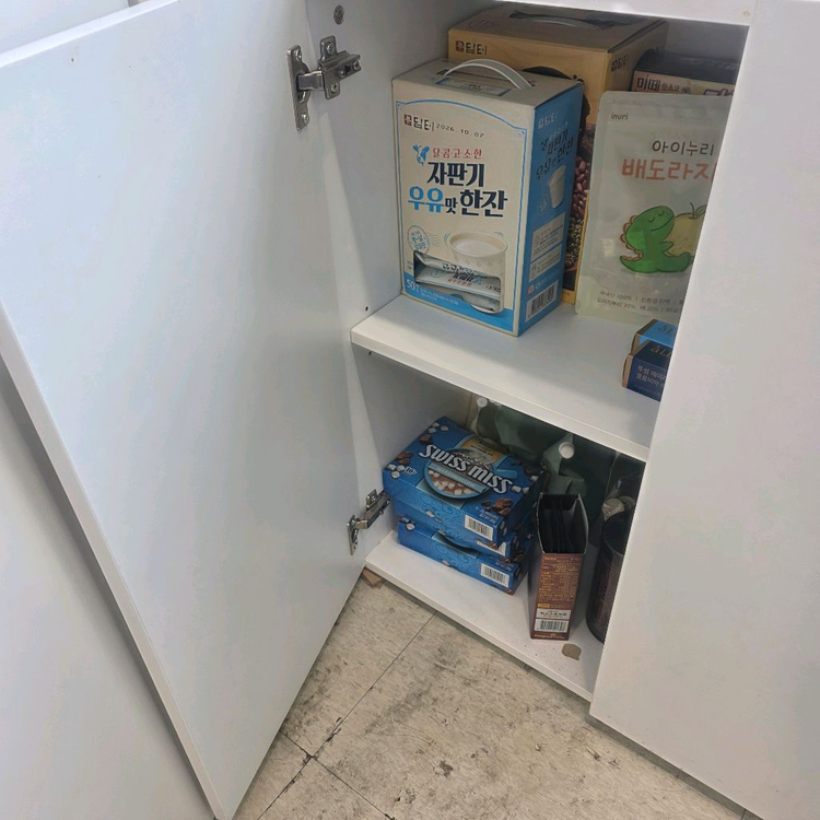 키친 수납장 이미지