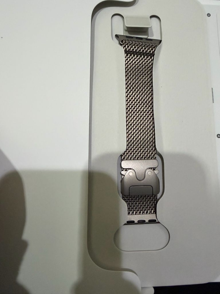 애플워치 울트라3 밀레니즈루프 m사이즈 신동품급 이미지