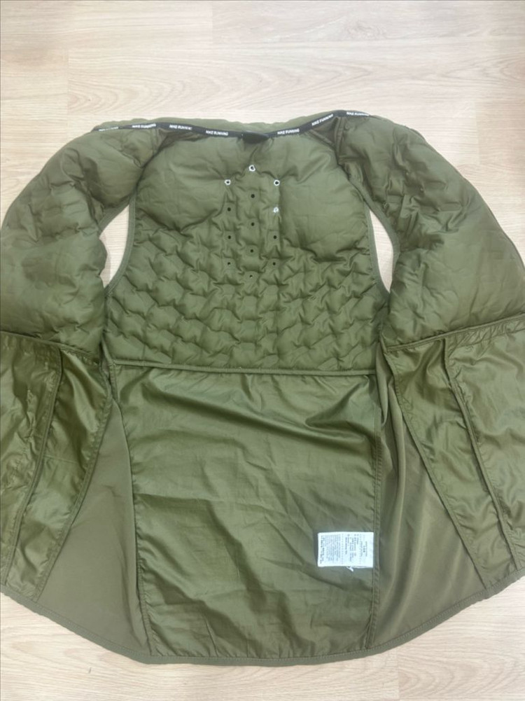 나이키 에어로프트 조끼 이미지