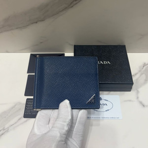 [정품] S급 프라다 사피아노 머니클립 반지갑 네이비