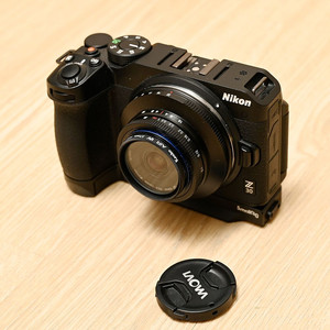 LAOWA 10mm 쿠키 렌즈 신동품 팝니다 이미지