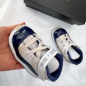 조던 11 레트로 유아 신발 120 사이즈