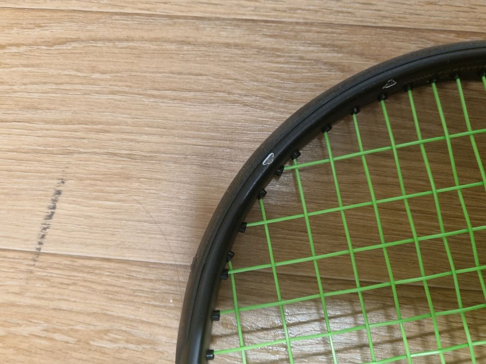 윌슨 블레이드 v8 테니스라켓 이미지