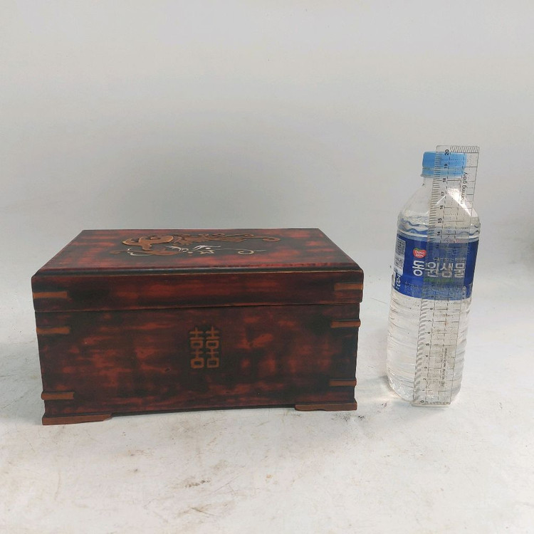 옛날 옻칠함. 고가구 - 민속품 . 자개함. 근대사 이미지