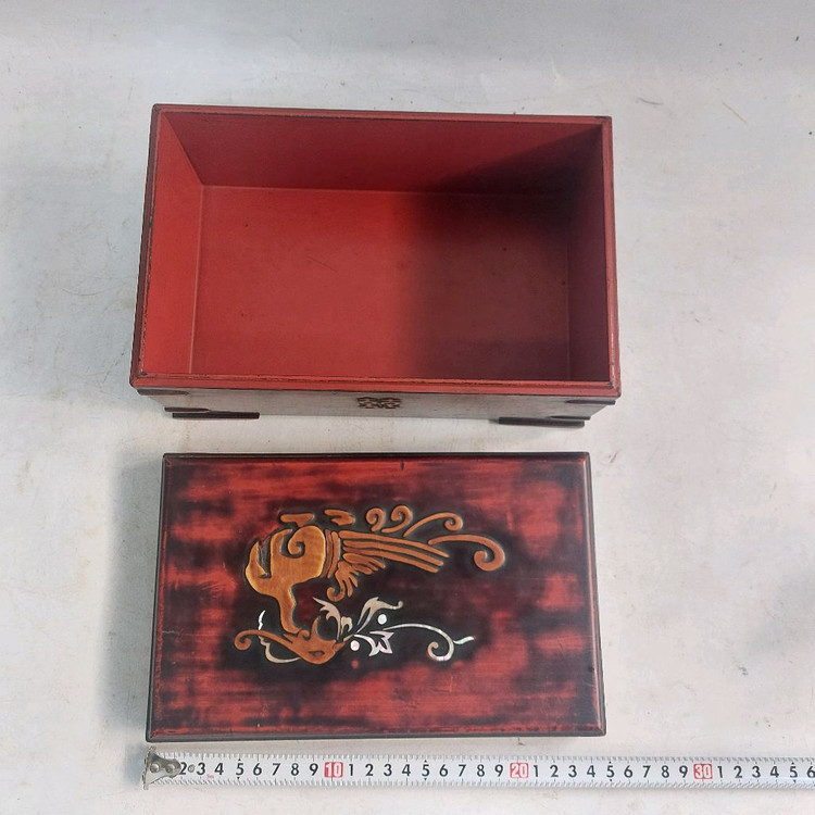 옛날 옻칠함. 고가구 - 민속품 . 자개함. 근대사 이미지