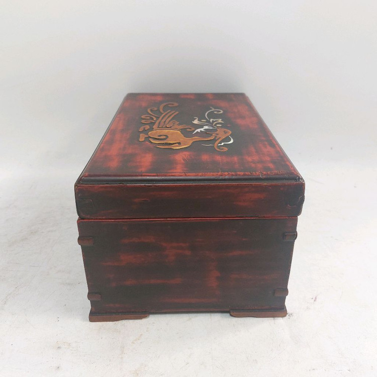 옛날 옻칠함. 고가구 - 민속품 . 자개함. 근대사 이미지