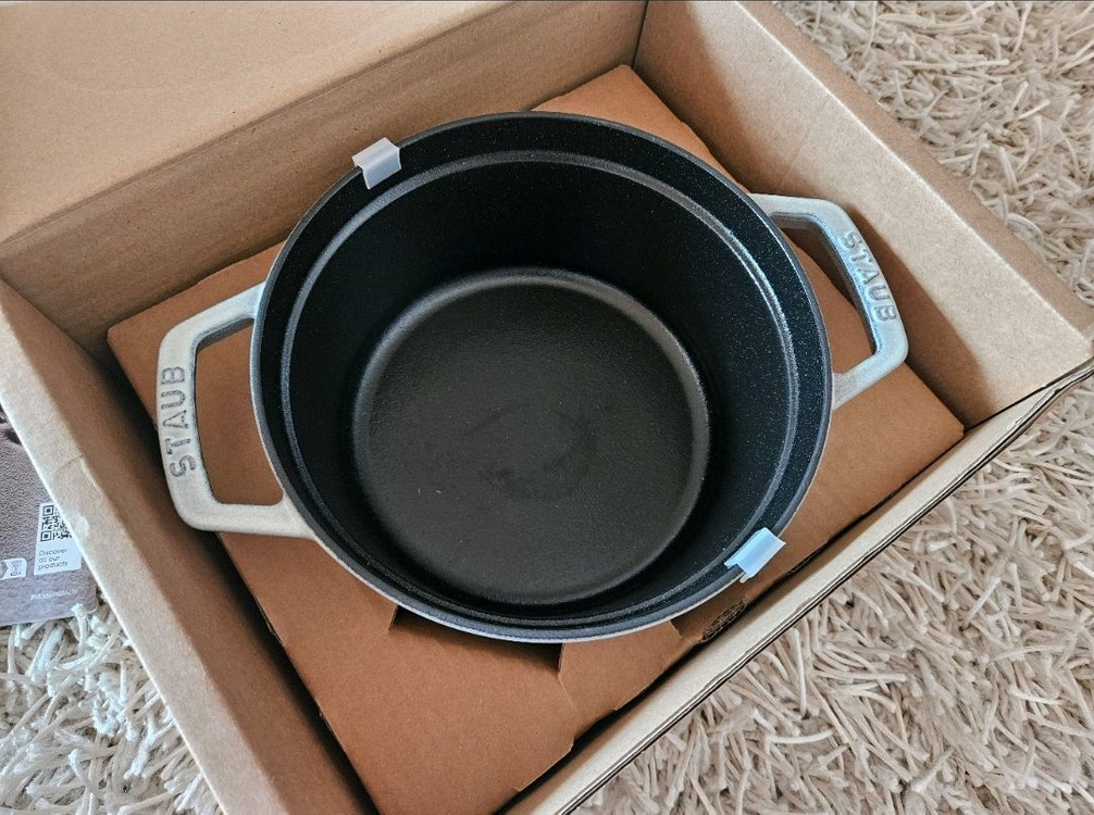 ST1020107 스타우브 원형 꼬꼬떼 화이트 트러플 20cm--5