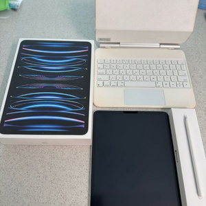 아이패드프로 11 m2 128GB (2023)+ 애플펜슬 2세대 + ISEE 매직키보드