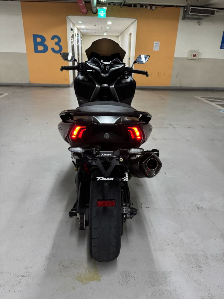 민트급 17년식 티맥스dx 11500키로 팝니다 이미지