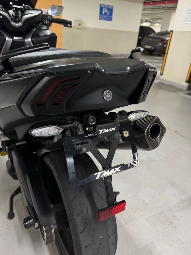 민트급 17년식 티맥스dx 11500키로 팝니다 이미지