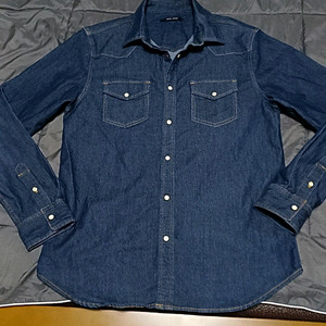 디자인유나이티드 스판청셔츠 실측95 가슴51 기장72