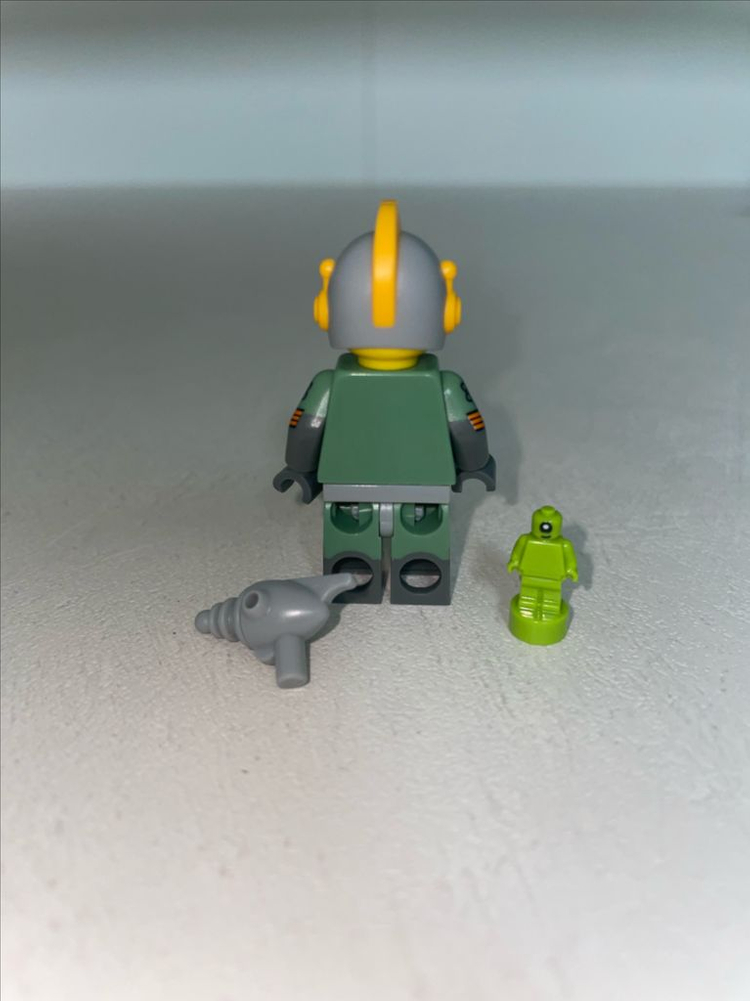 레고 미니피규어 레트로 스페이스맨 팝니다--1