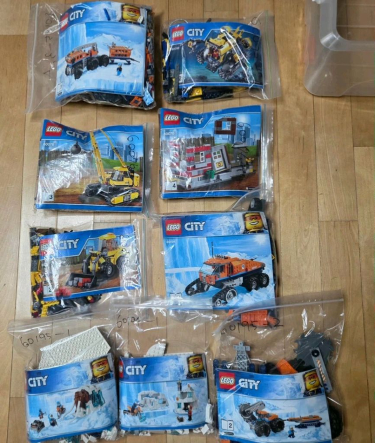 레고 브릭 대량 (시티, 히든 사이드, 정글, 해양경찰, 북극탐사) 이미지