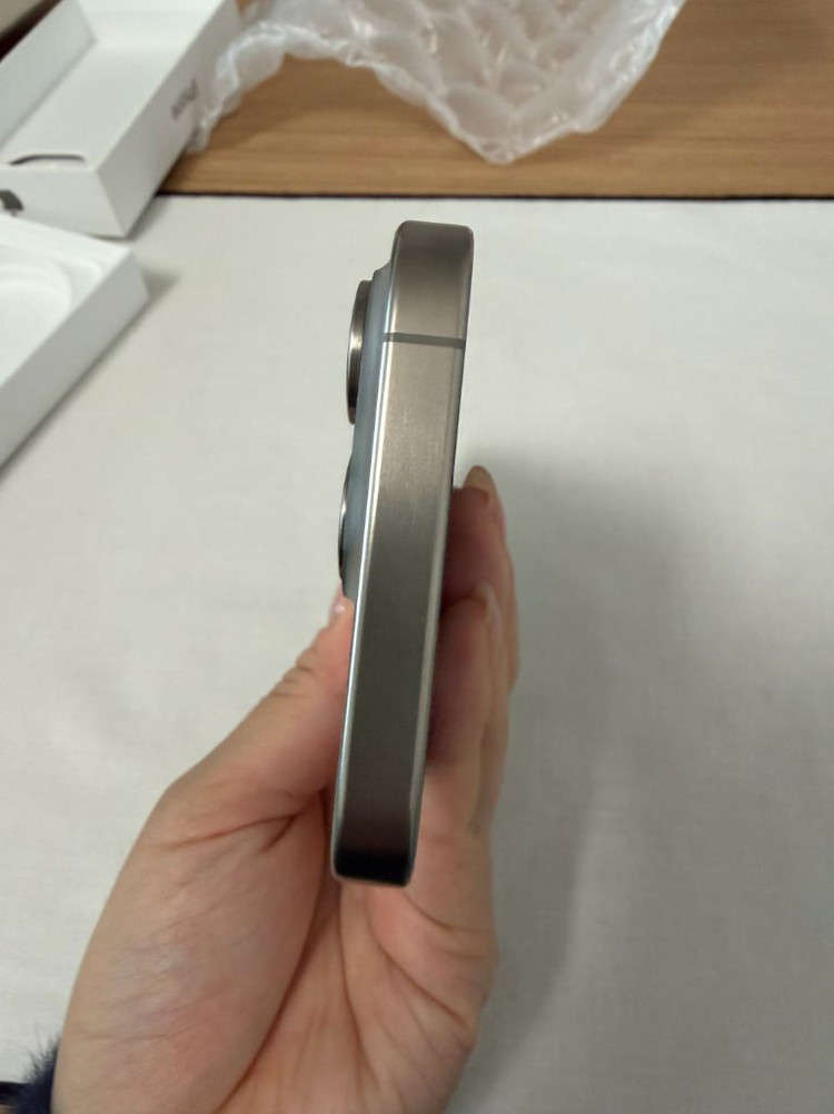 아이폰15pro 256g 내추럴티타늄(배터리효율 87%)--4