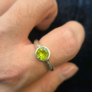 페리도트 은반지 이미지