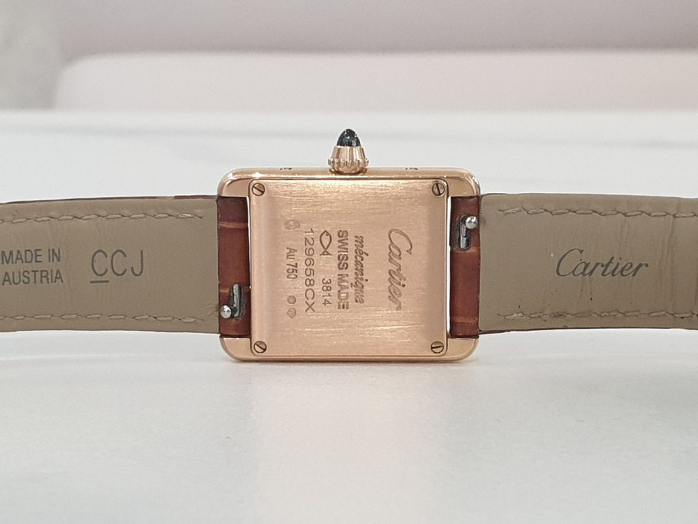 까르띠에 탱크 루이 스몰 로즈골드 WGTA0010--1