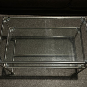 유리 테이블, 선반