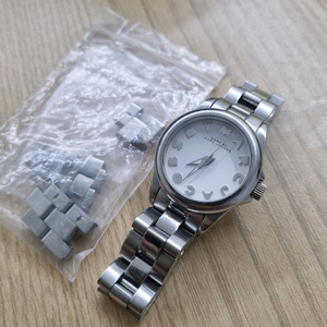 마크제이콥스 여성 메탈 시계