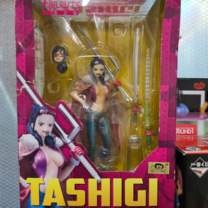 원피스 아츠제로 타시기 피규어