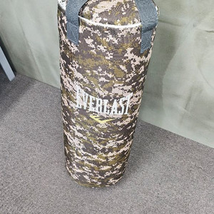 에버라스트 카모 샌드백 80cm 판매합니다
