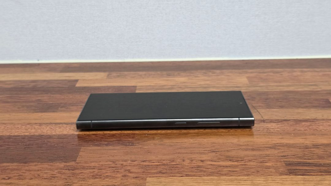 삼성 갤럭시S24 울트라 256GB 블랙 무잔상 공기계 중고폰--3