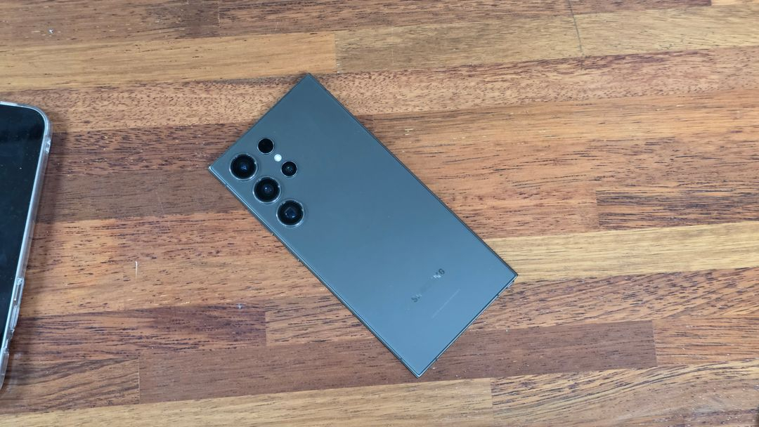 삼성 갤럭시S24 울트라 256GB 블랙 무잔상 공기계 중고폰--6