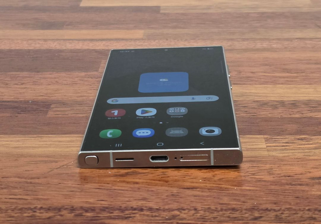 삼성 갤럭시S24 울트라 256GB 그레이(실버) 무잔상 공기계 중고폰 이미지