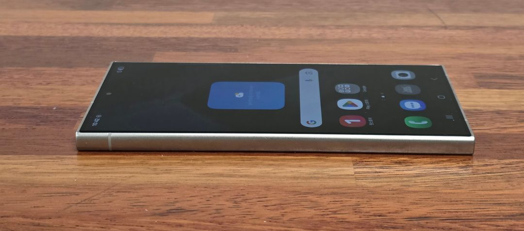 삼성 갤럭시S24 울트라 256GB 그레이(실버) 무잔상 공기계 중고폰 이미지