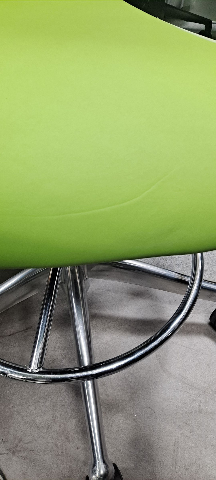 휴먼스케일 새들 스툴 의자 (Humanscale Saddle Stool Chair, 녹색) 이미지