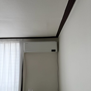 삼성 10평 인버터 벽걸이 에어컨(실외기 포함) 21.3월 생산