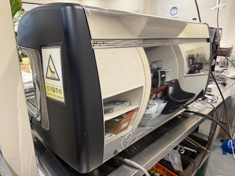 라심발리m39 3구 커피머신 팝니다--2