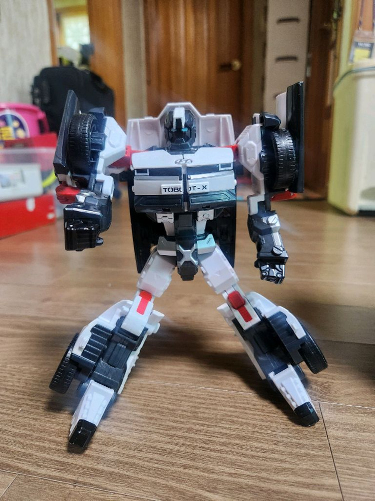로봇 변신 피규어 세트--8