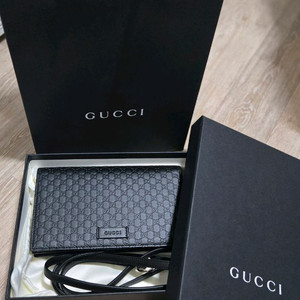 정품 구찌 미니 크로스백(시착미사용제품)급처분가 에눌가능