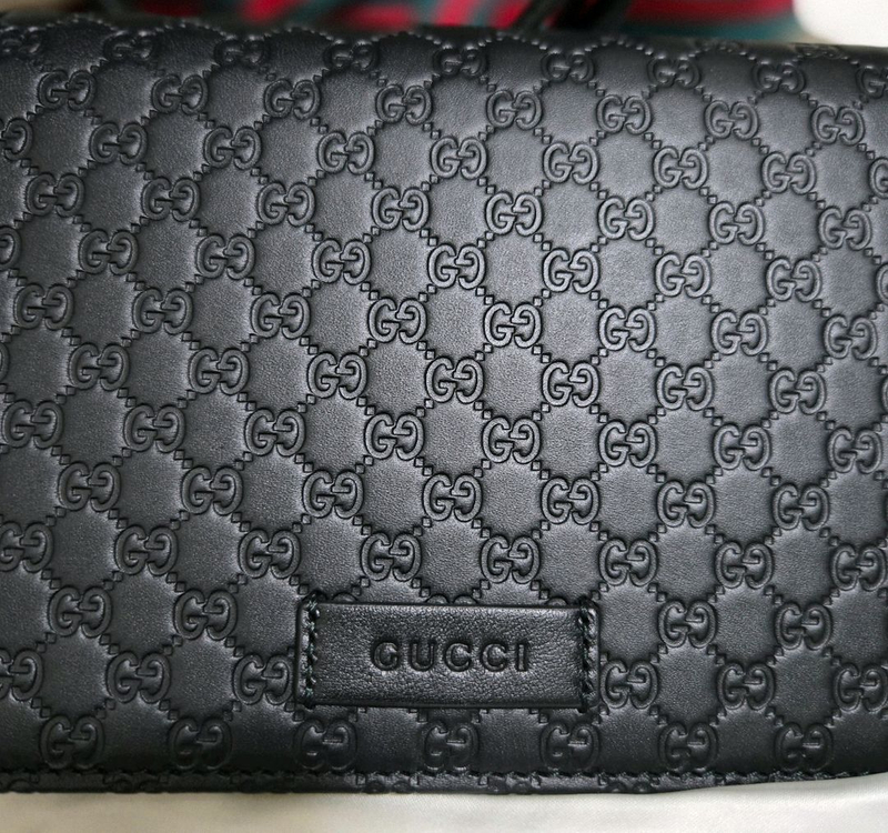 정품 구찌 미니 크로스백(시착미사용제품)급처분가 에눌가능--2