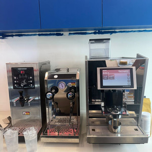 써머플랜 bw3 ct1 자동 커피머신 팝니다.